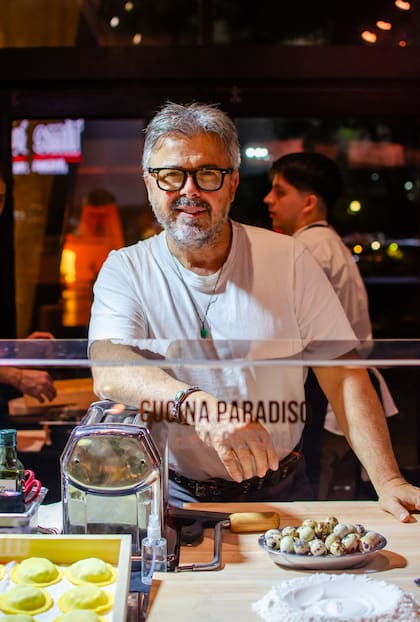Donato De Santis y sus características pastas, otra de las propuestas gastronómicas de la noche