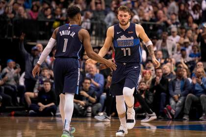 Doncic y su gran repertorio basquetbolístico con apenas 19 años