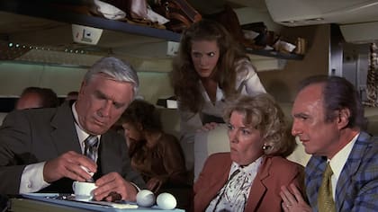 Los 40 años de ¿Y dónde está el piloto?