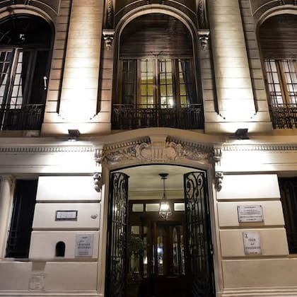 Donde hoy funciona la sede de El Club del Progreso y el restaurante, fue antes la casa de la familia Duhau