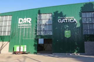 Cómo es el Polideportivo Gatica, donde se hace la despedida pública del Indio Solari