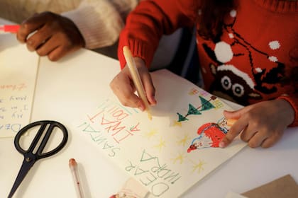 Dónde vive Santa Claus y cómo enviarle una carta con ayuda de USPS (Pexels/cottonbrostudio)