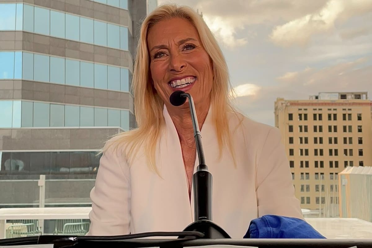 Donna Deegan, la nueva alcaldesa de Jacksonville, Florida