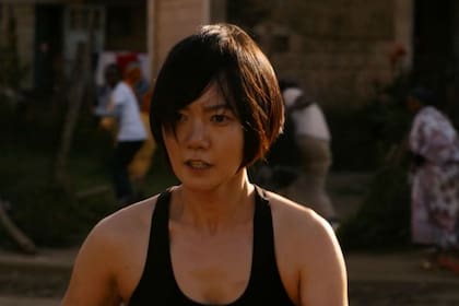 Bae Doona como Sun Bak