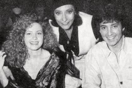 Dora posa con Andrea del Boca y Gustavo
Bermúdez, protagonistas de las exitosísimas novelas
"Celeste" y "Celeste, siempre Celeste", donde ella interpretaba
a la mala de la historia, Teresa Visconti.