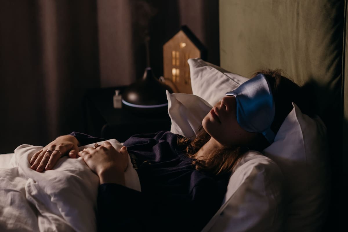 Dormir más horas de las recomendadas por los médicos puede ser una señal de distintos problemas de salud físicos como mentales