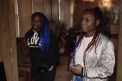 Dos adolescentes de 14 años, las hermanas Makhia y Makyla Vincent, de Detroit, fueron recompensadas por su buena acción