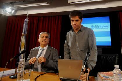 Julio de Vido, interventor de YPF, y Axel Kicillof, viceministro de Economía, en 2012