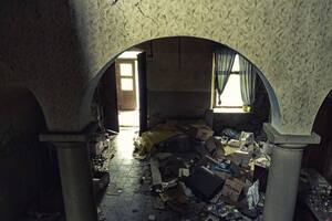 Dos amigos decidieron meterse en una casa abandonada y hallaron algo impensado (Foto Facebook: Urbexer-Geocaching)