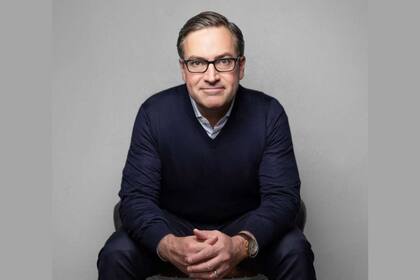 Dos años después de su salida de Amazon Dave Clark presentó Auger que promete transformar las cadenas de suministro a nivel global. (Auger.com)