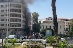 Explotaron dos bombas cerca del hotel donde se aloja Emmanuel Macron en su visita a Siria