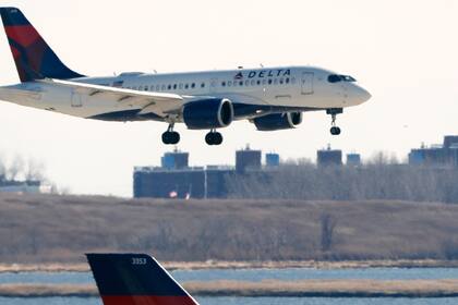 Dos aviones de Delta Airlines chocaron en tierra en el Aeropuerto Internacional de Miami