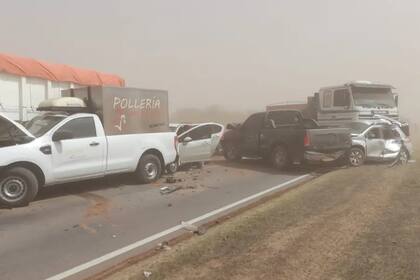 Dos choques múltiples en medio de una tormenta de viento y polvo en Córdoba y Santa Fe