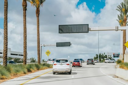 Dos de las cinco carreteras más peligrosas de Estados Unidos atraviesan el estado de Florida (Unsplash/Oskar Kadaksoo)