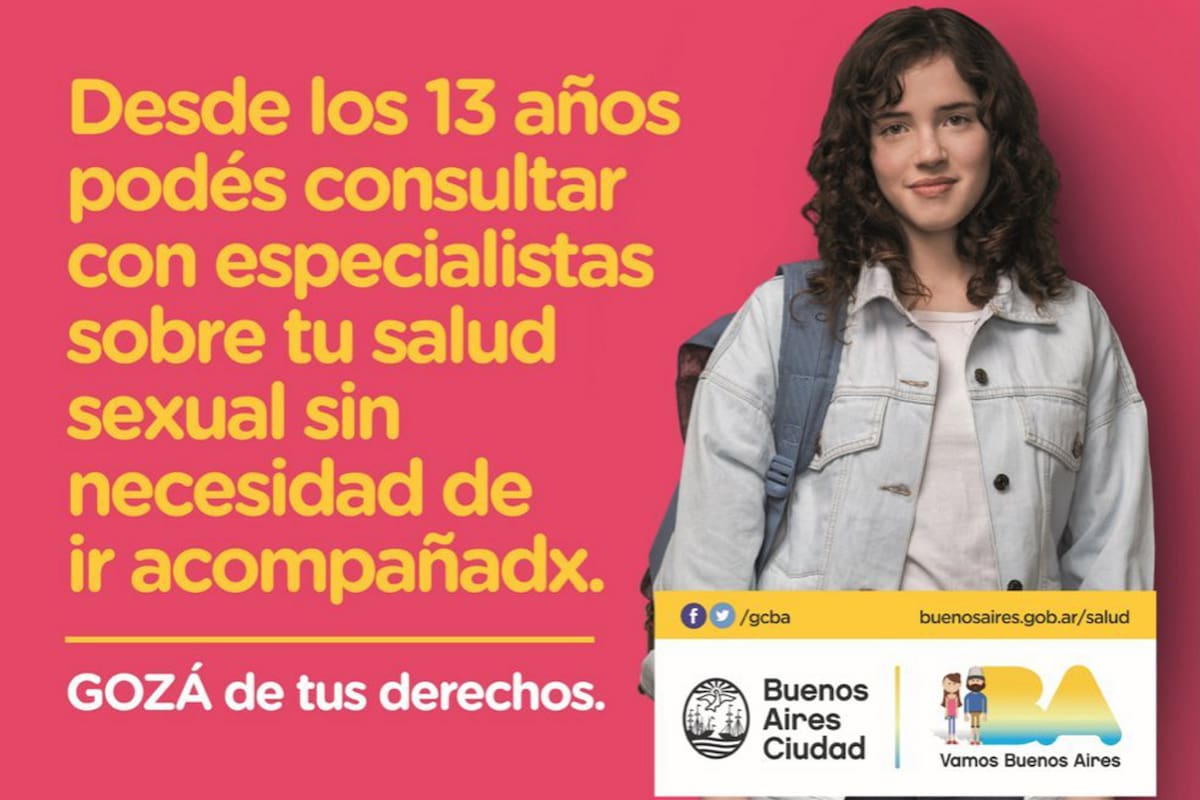 Dos de los afiches de la nueva campaña