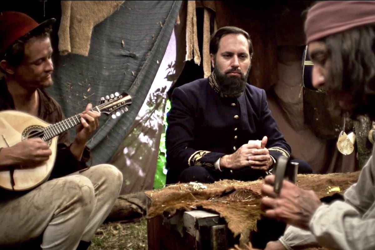 Dos documentales recientes evocan a este militar y escritor que en 1870 escribió una crónica magistral sobre la vida indígena. En la foto, una imagen de Otra excursión a los indios ranqueles, "docuficción" de ocho capítulos dirigida por Jerónimo Carranza