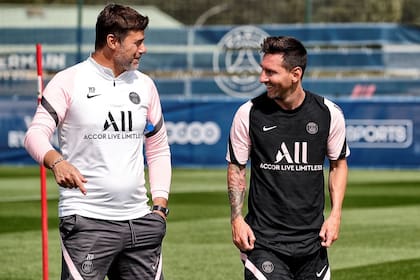 Dos ex Newell's en París: Mauricio Pochettino y Lionel Messi, juntos en el PSG.