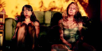 Dos excelentes actrices protagonizan el film: la argentina Maricel Álvarez y la brasileña Camila Morgado