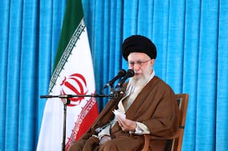 Dos exfutbolistas iraníes asiladas se declaran "orgullosas" de hacerse australianas