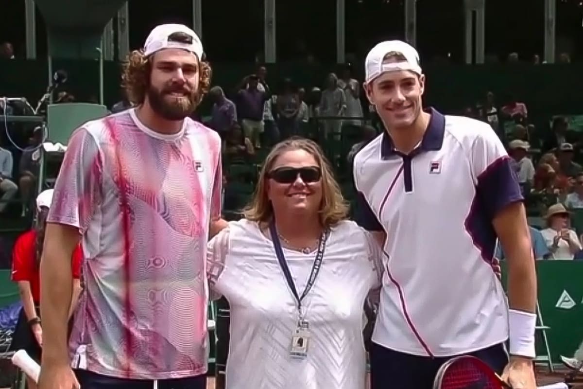 Dos gigantes: Reilly Opelka y John Isner, en la final del ATP de Houston
