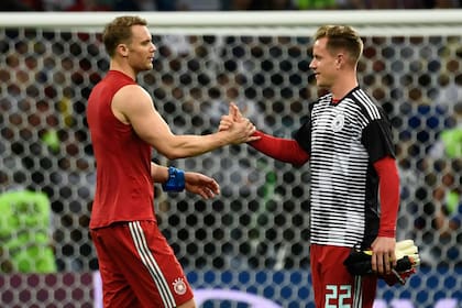Dos grandes arqueros del momento: Neuer (34 años) y Ter Stegen (28)