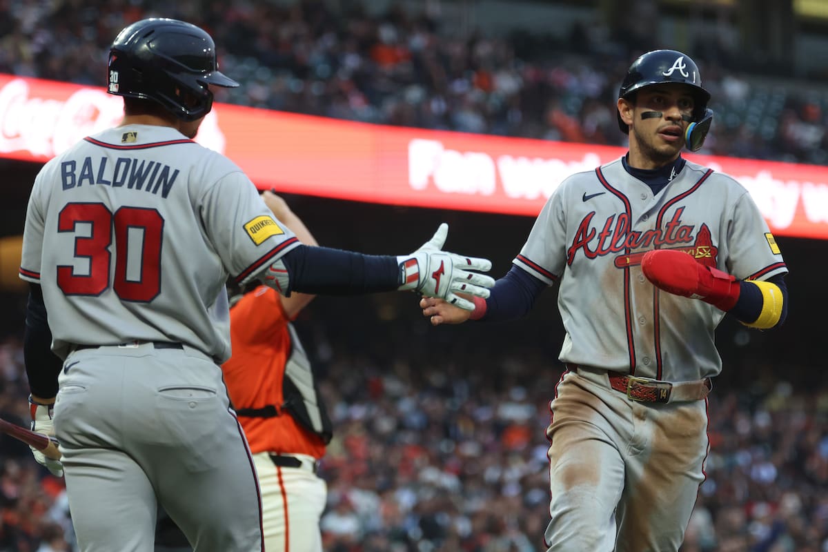 Dos hits y dos carreras de Dubón ante su exequipo guían a Braves sobre Giants 3-1
