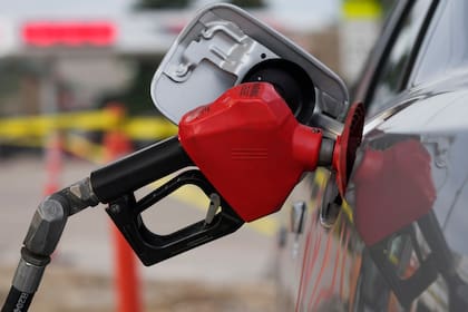 Dos hombres robaron cientos de galones de combustible de forma encubierta en Miami-Dade