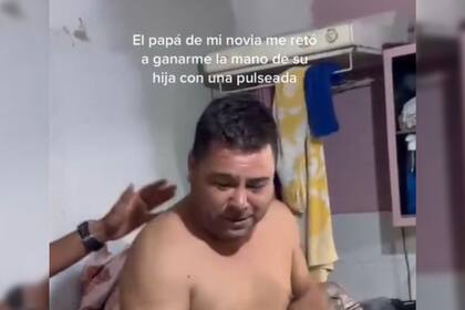 Dos hombres tuvieron un duelo por el amor (Captura video)