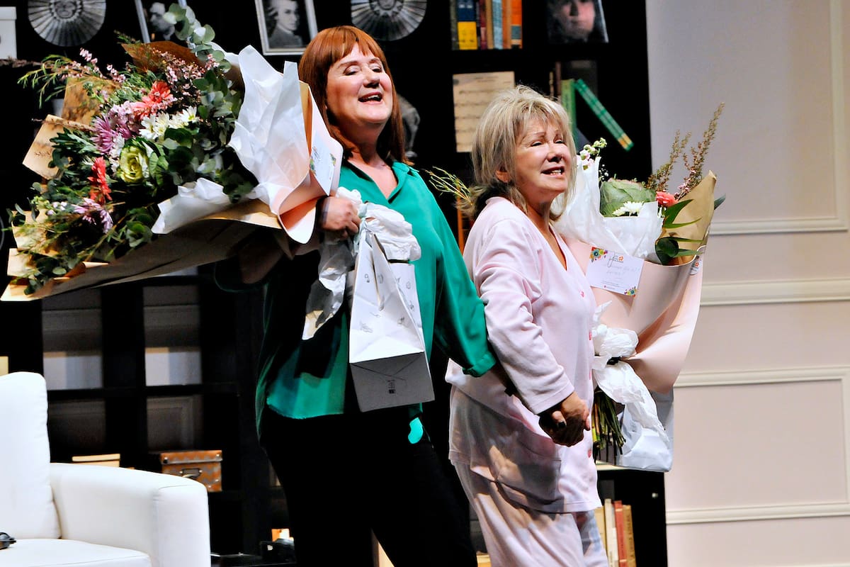 Dos locas de remate, con Soledad Silveyra y Verónica Llinás, es uno de los dos espectáculos más ternados para la próxima entrega de los premios Estrellas de Mar