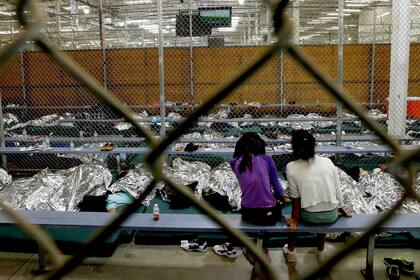 Dos menores detenidos en un centro de Nogales, Arizona
