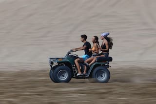 Villa Gesell: dos mujeres resultaron heridas en un accidente en cuatriciclo