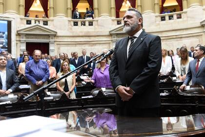 Dos nuevos diputados juraron al comienzo de la sesión