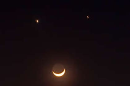 Dos planetas formarán una "cara sonriente" con la Luna y será observable desde Michigan