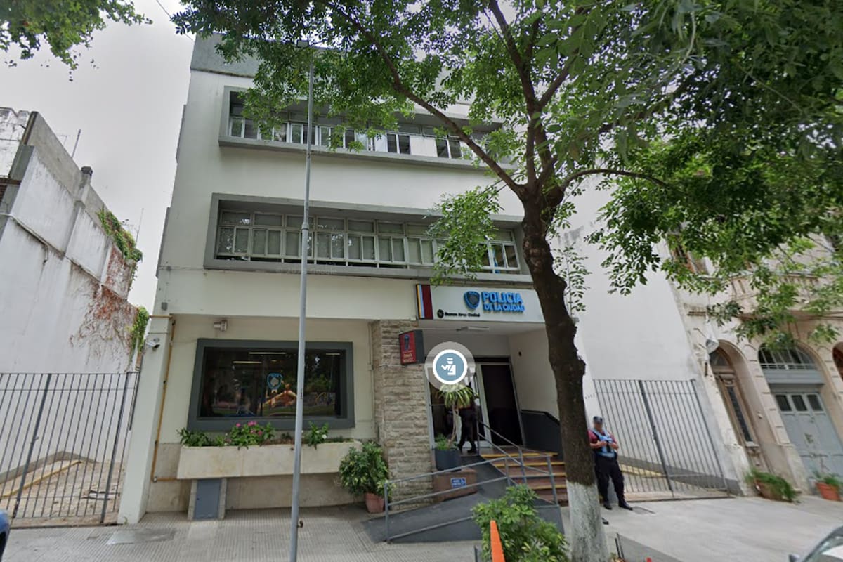 Dos presos se fugaron recientemente de la Comisaría 12C. ubicada en la calle Juramento 4367, en Villa Urquiza