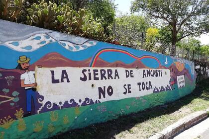 Dos pueblos se movilizan en Catamarca por la explotación de yacimientos de litio