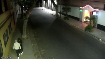 Dos sospechosos buscados por un femicidio en Balvanera