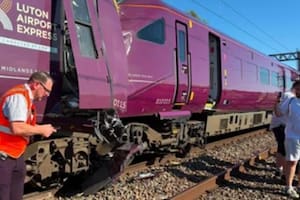 Dos trenes de alta velocidad chocaron en el norte de Londres