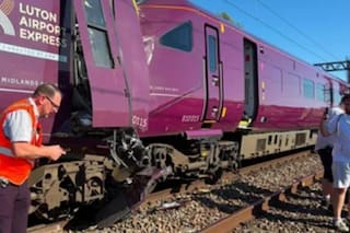 Dos trenes de alta velocidad chocaron en el norte de Londres