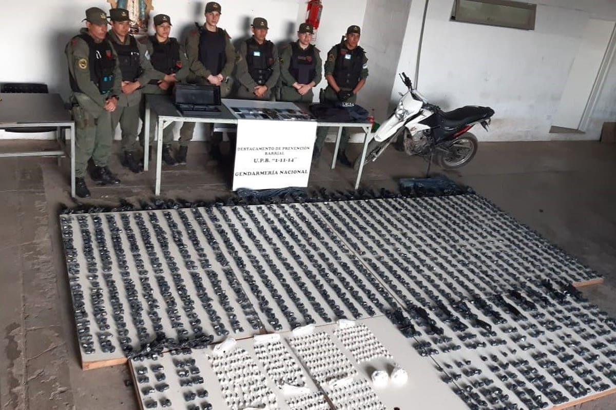 Dosis de cocaína y marihuana secuestradas en los últimos días en la 1-11-14