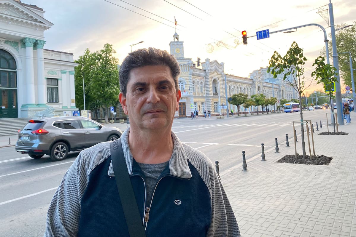 Dotado de típico humor porteño, Samuel Bueno, el único argentino que vive en Moldavia, no oculta que está totalmente “enamorado” de esta ex república soviética que está ahora bajo los reflectores debido al temor de que la guerra en la vecina Ucrania pueda llegar hasta aquí.