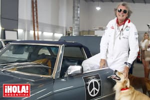 Dotto y su perro Crack, felices con este emprendimiento sobre ruedas.