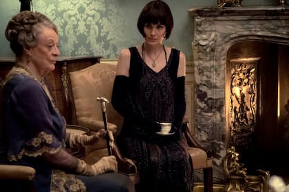 Maggie Smith y Michelle Dockery, parte del elenco original de la serie que volverá a aparecer en la segunda película dedicada a Downton Abbey
