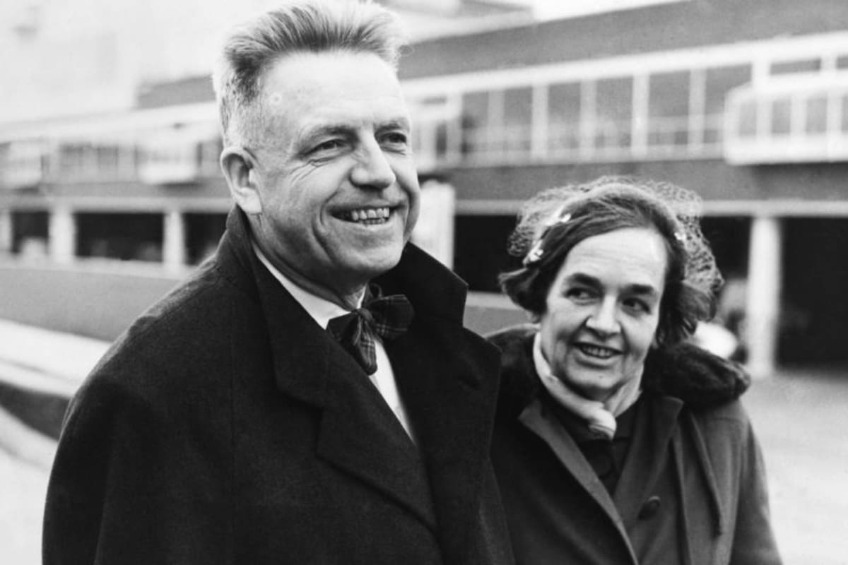 Dr. Alfred Kinsey y su esposa Clara a finales de la década de 1940