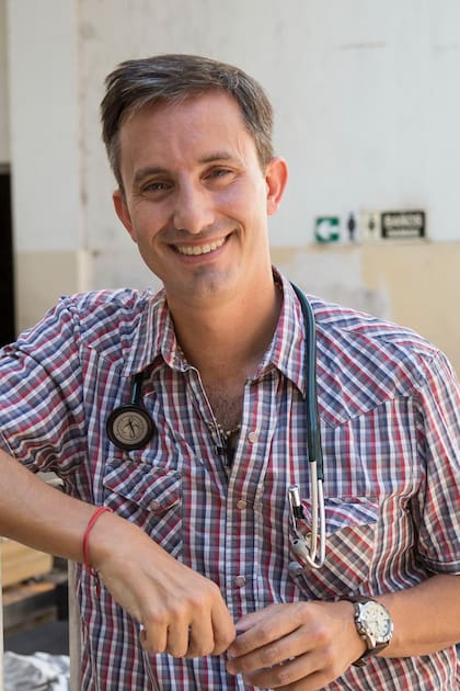 Dr. Mariano Masciocchi, es médico y forma parte de la ONG "¿Me regalas una hora?"