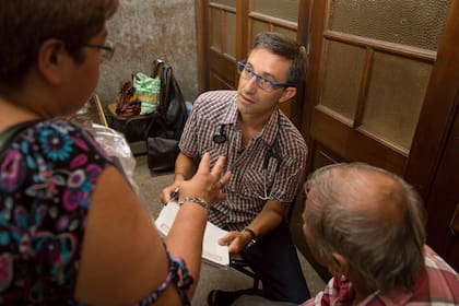 Dr. Mariano Masciocchi, es médico y forma parte de la ONG "¿Me regalas una hora?"