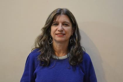 Dra. Marcela Natiello, coordinadora del Programa Nacional de TB y Lepra en Argentina: "Cualquier persona que tenga tos y expectoración con o sin eliminación de sangre por 15 días puede realizarse un estudio del catarro para descartar la enfermedad"