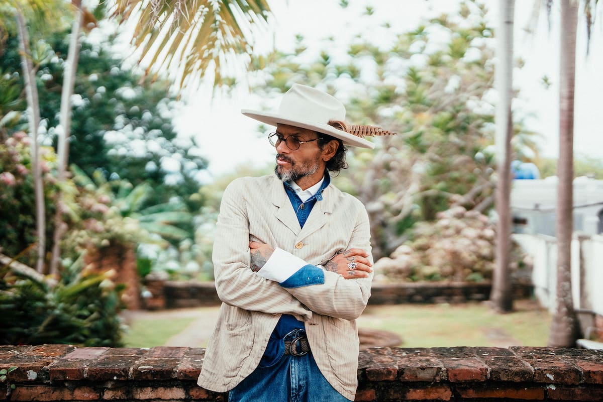 Draco Rosa publicó su nuevo disco, Olas de luz