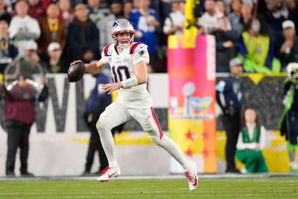 Drake Maye no planea operarse el hombro de lanzar tras perder el Super Bowl con los Patriots