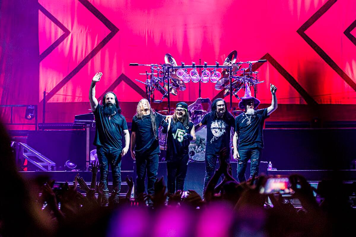 Dream Theater, la banda de metal progresivo originaria de Massachusetts atrapó al público en un recorrido sonoro de 20 años
