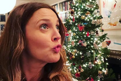 Drew Barrymiore, una de las actrices que mostró cómo quedó decorado su arbolito de Navidad